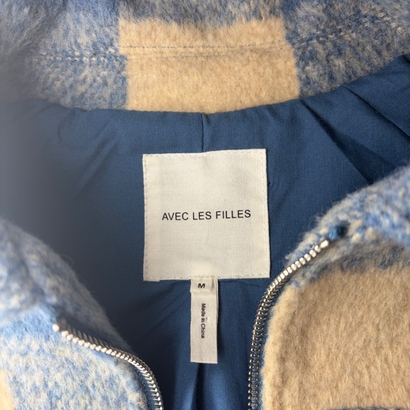 Jacket - Picture 3 of 4